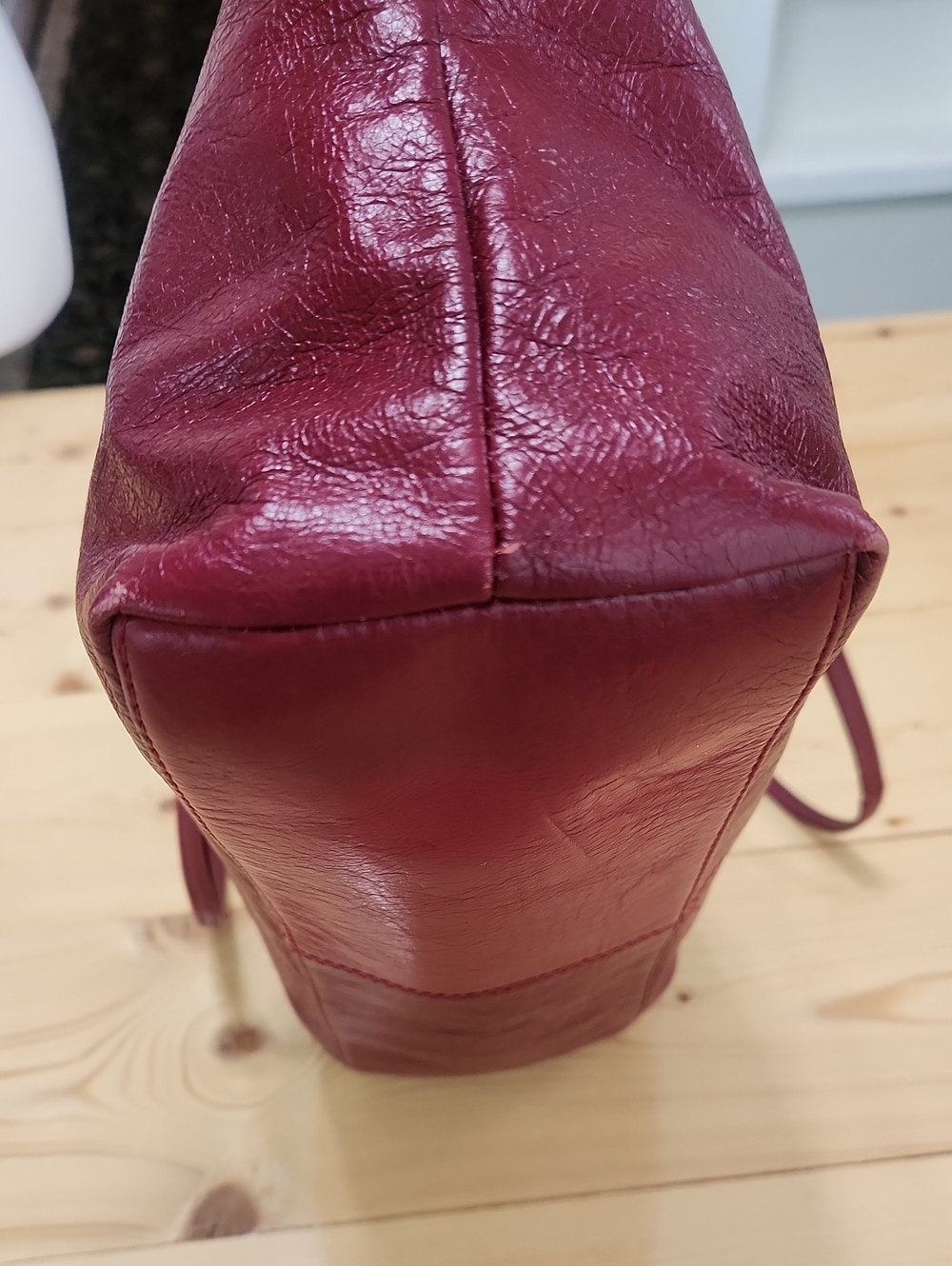 Latico Leathers Brigitte Red Full Grain Leather Scalloped Shoulder Tote Bag - Picture 11 of 16